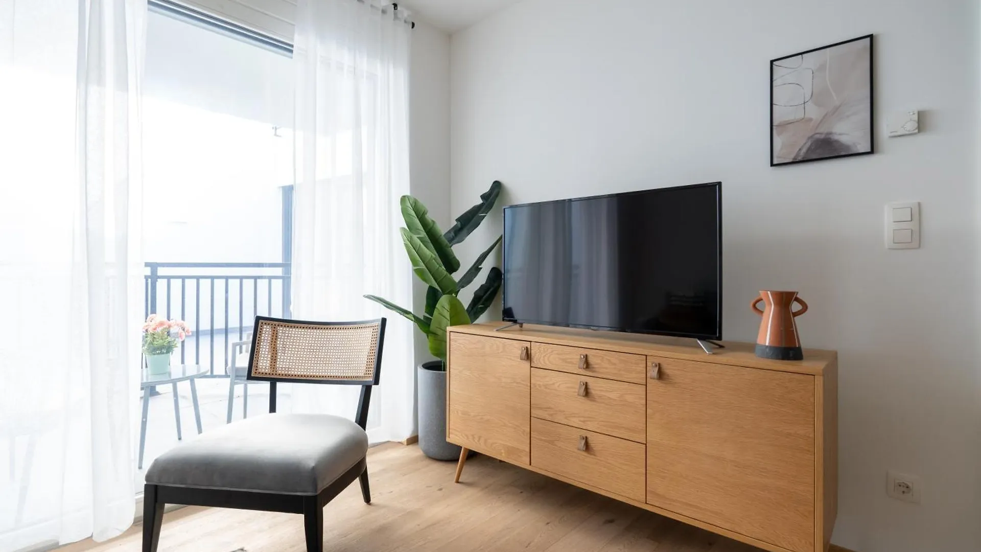 Elegant 1Br Balcony Oasis By Hm Apartment Vienna