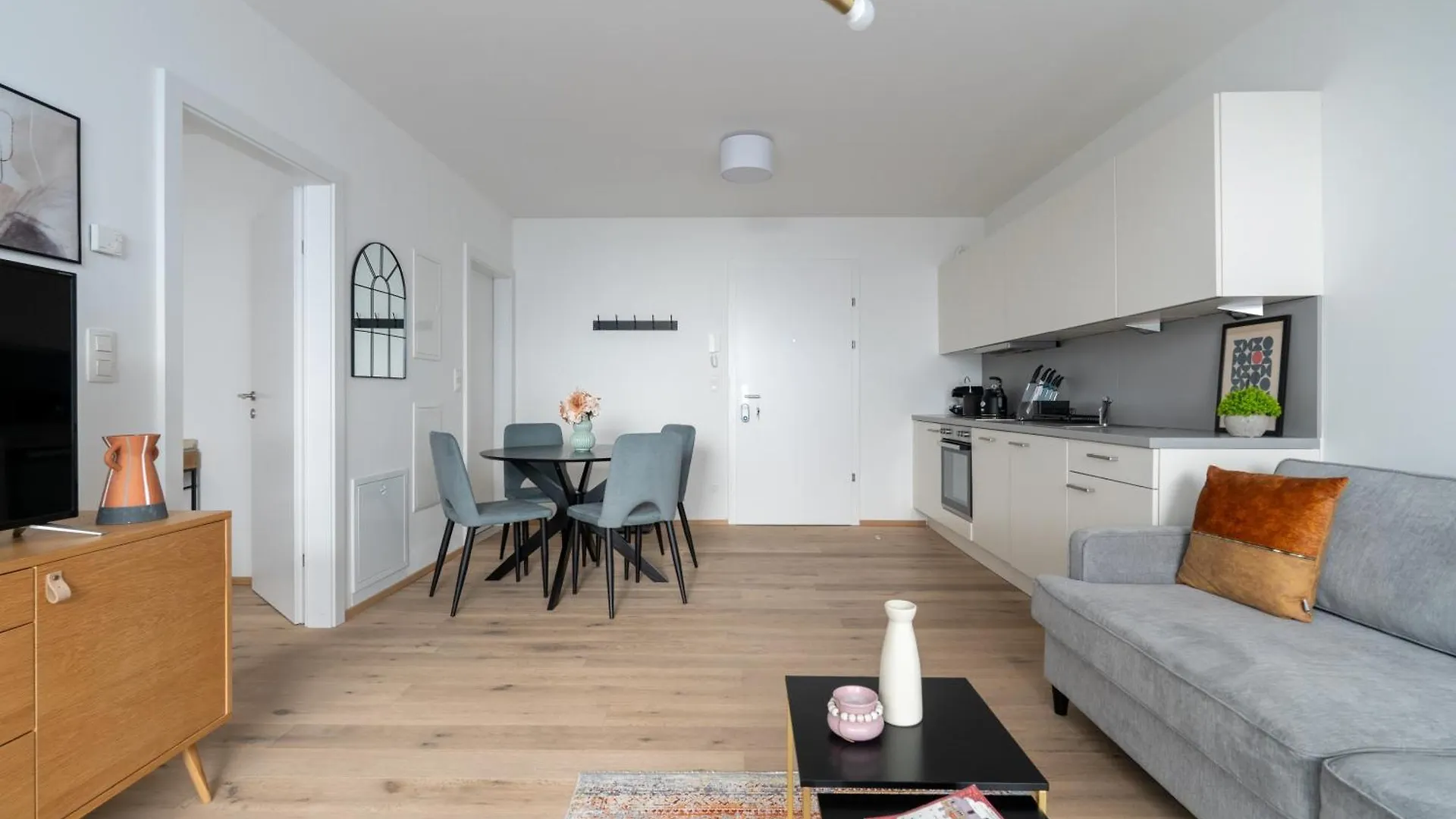 Elegant 1Br Balcony Oasis By Hm Apartment Vienna Austria